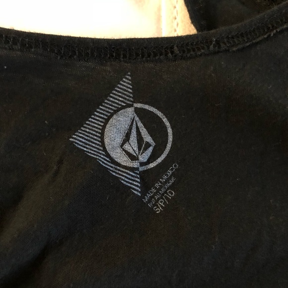 Volcom Size S Tank - Picture 3 of 3